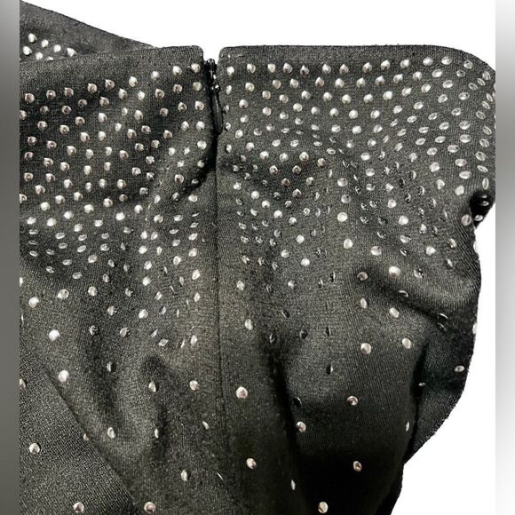 3 FOR $15 🙌🏼 Papaya size small black mini skirt with silver studded detail Y2K - Picture 3 of 3